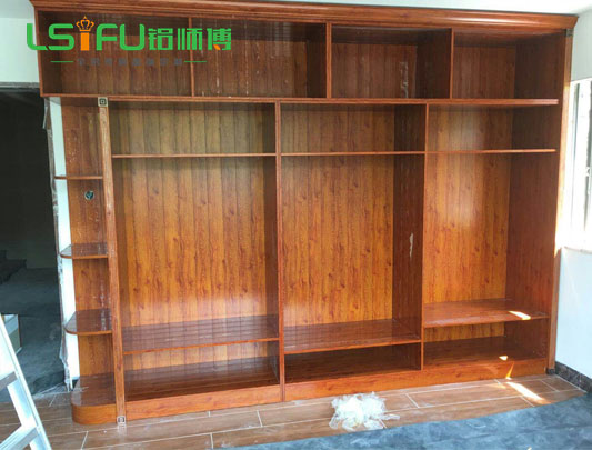 鋁師傅全鋁整體衣柜定制設(shè)計裝修效果圖