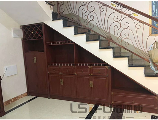 鋁師傅樓梯全鋁酒柜定制設(shè)計裝修效果圖