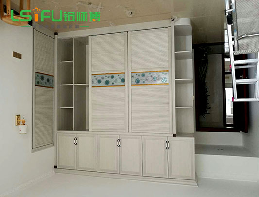 鋁師傅全鋁衣柜定制設(shè)計裝修效果圖