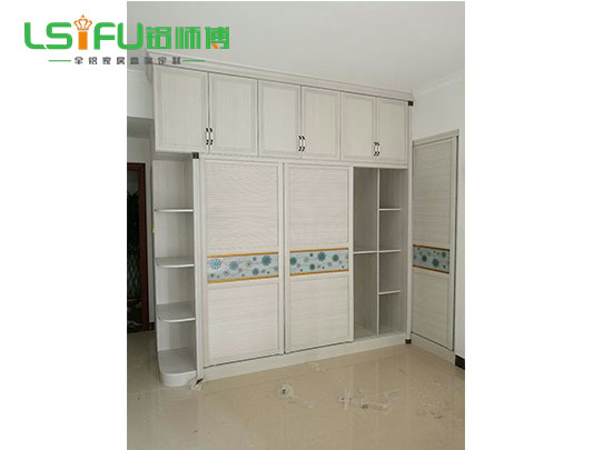 鋁師傅整體移門全鋁衣柜裝修效果圖
