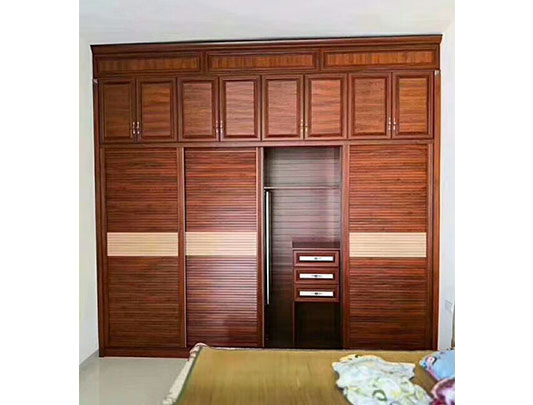 鋁師傅中小戶型移門(mén)推拉全鋁衣柜定制裝修效果圖 鋁師傅中小戶型移門(mén)推拉全鋁衣柜定制裝修效果圖