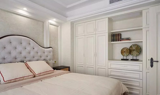 <b>為什么越來越多的人選擇白色全鋁衣柜？</b>