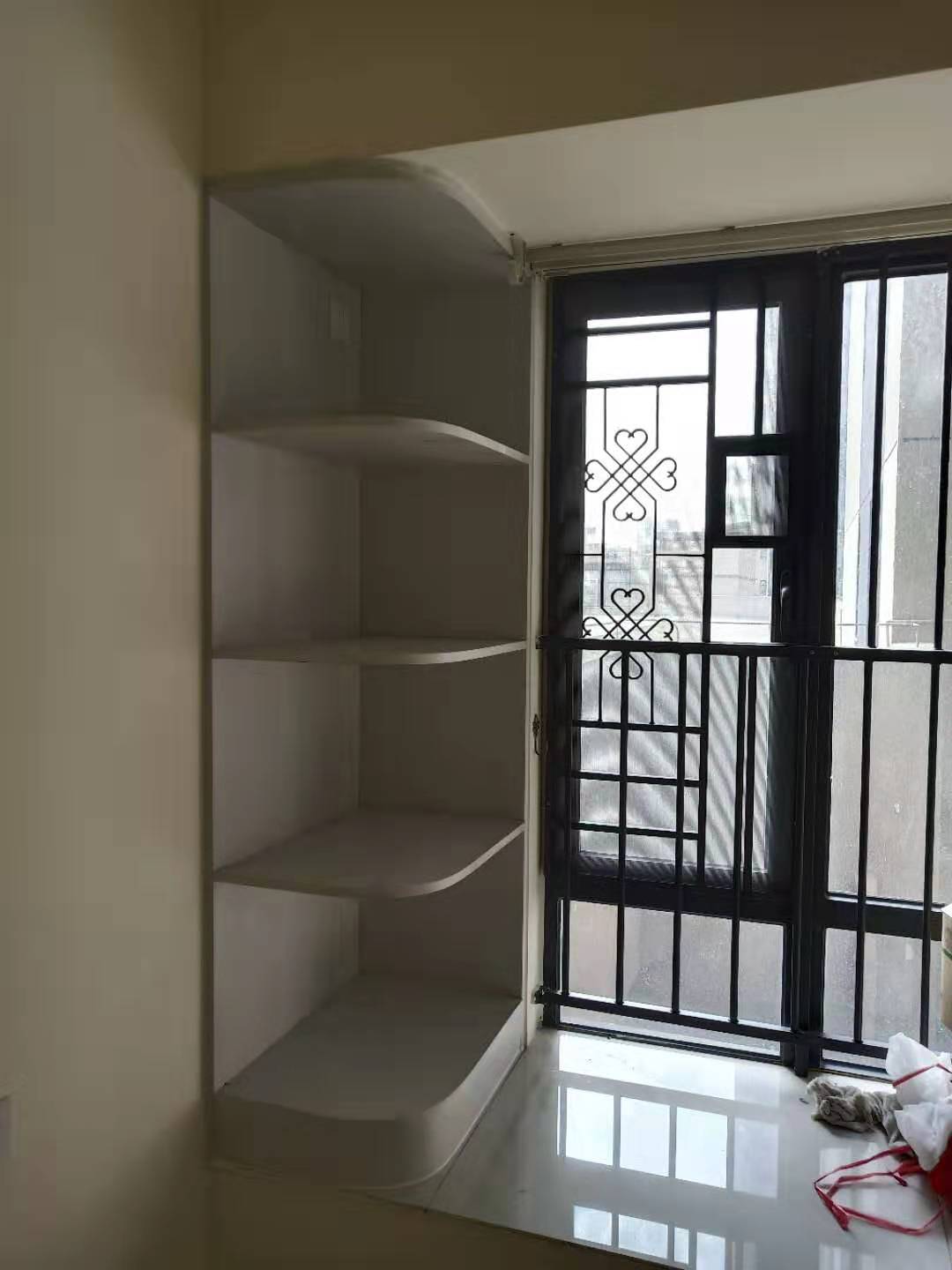 飄窗不是用來放雜物的，別埋沒了它的實(shí)用性！