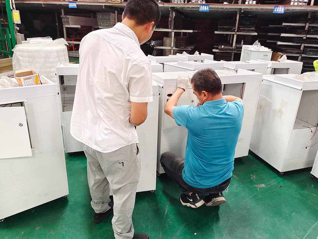 又一批高科技全鋁智能醫(yī)療柜出貨了！