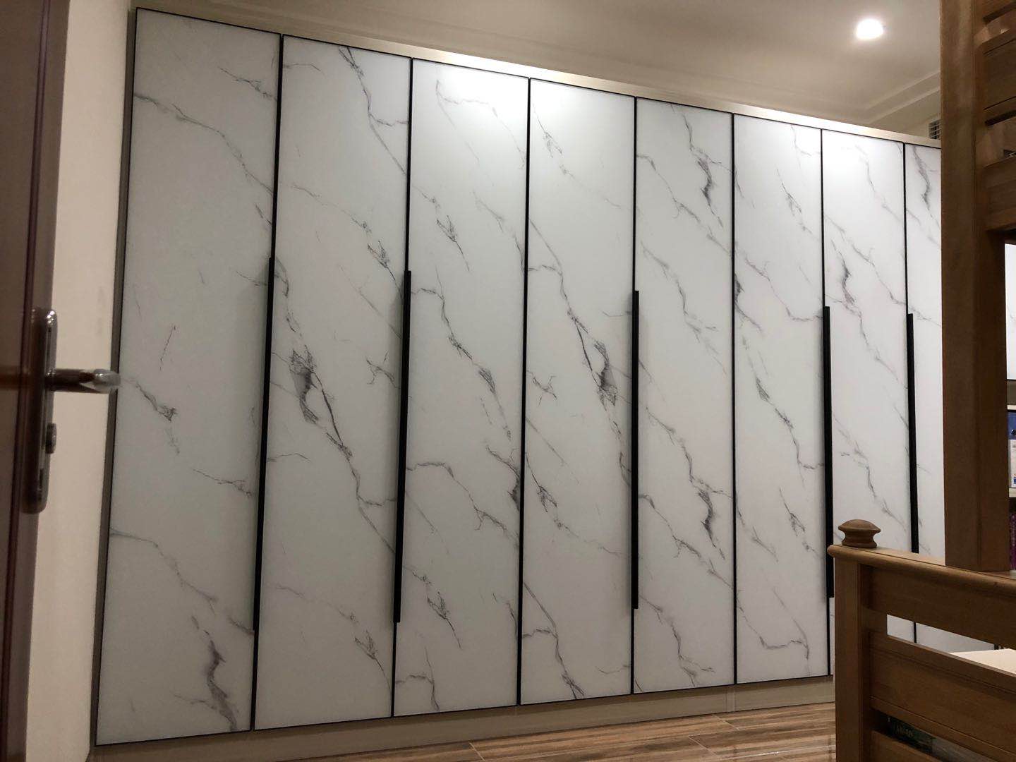 全鋁衣柜怎么挑？別大意，每個(gè)臥室都有講究！